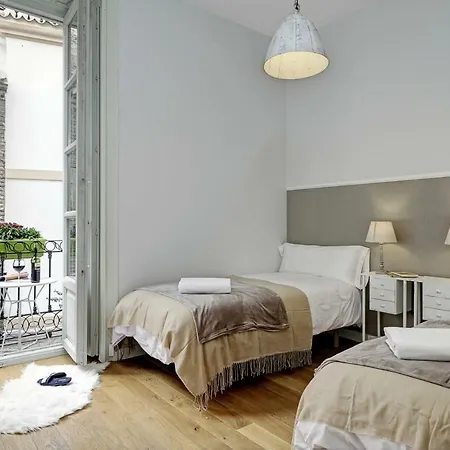 Streasy Suites *