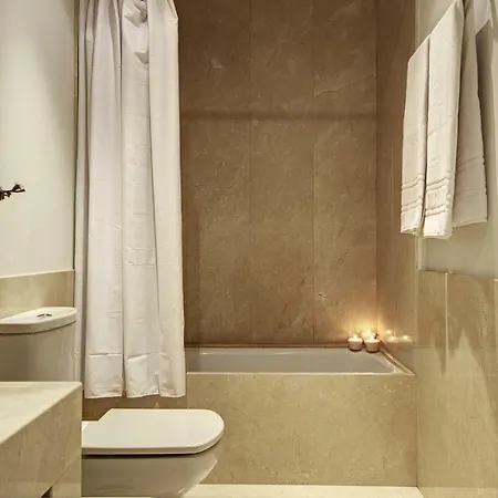 Streasy Suites דירה