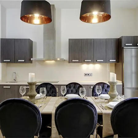דירה Streasy Suites *